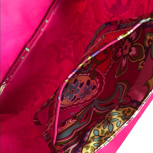 Vera Bradley LARGE FAMILY TOTE BAG - Picture 5 of 6